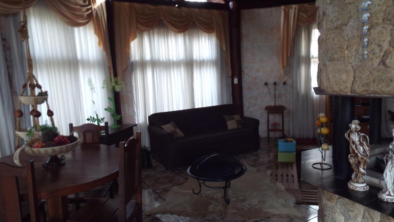 Pousada Sitieto Voitov Aluminio Luaran gambar